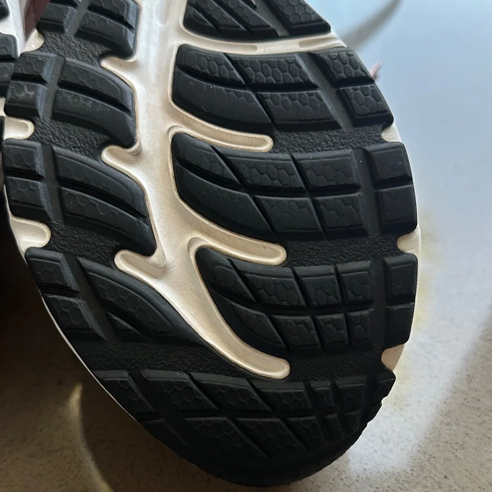 ASICS Women's Gel-Contend 8 Running Shoes in Pink and Burgundy size 8.5 😎 - Picture 12 of 16